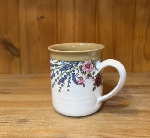 Keramický hrnek s levandulí