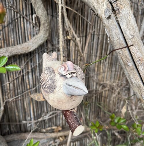 Pták s modrým zobákem